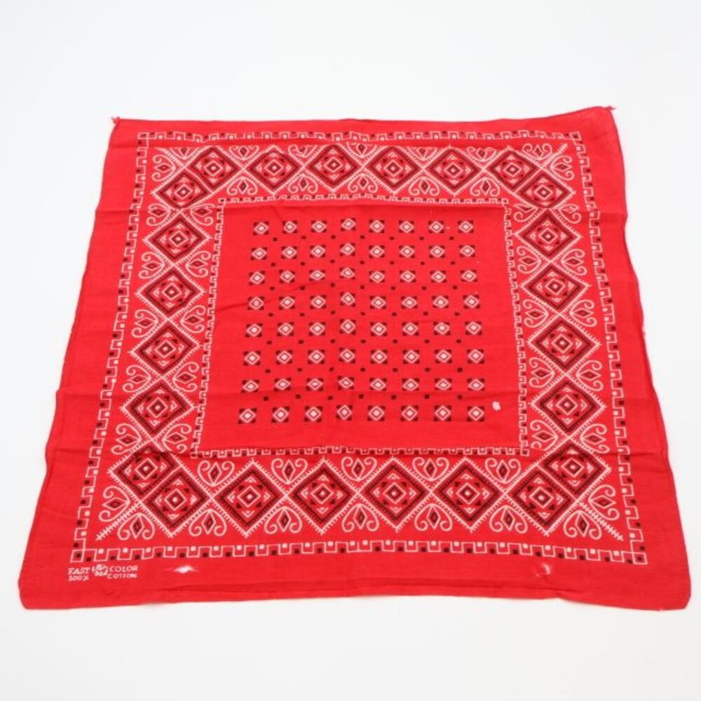 Vintage Fast Color Bandana Red Elephant Trunk Up Cowboy Western